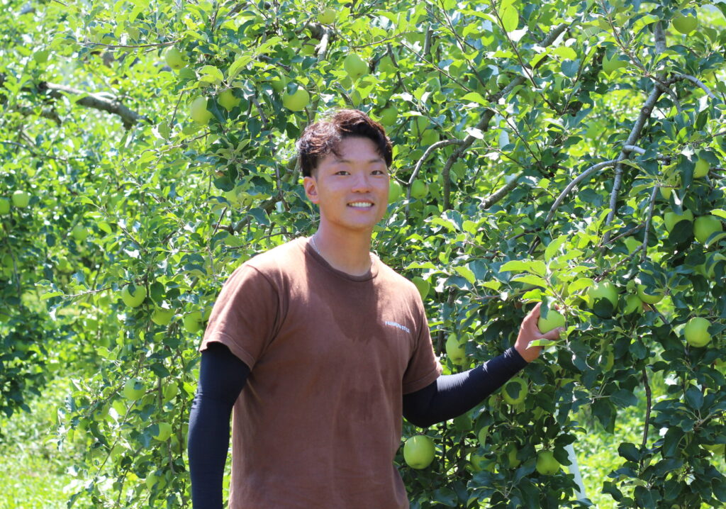 FARMERs STYLE 金子真一朗さん。農園にて。